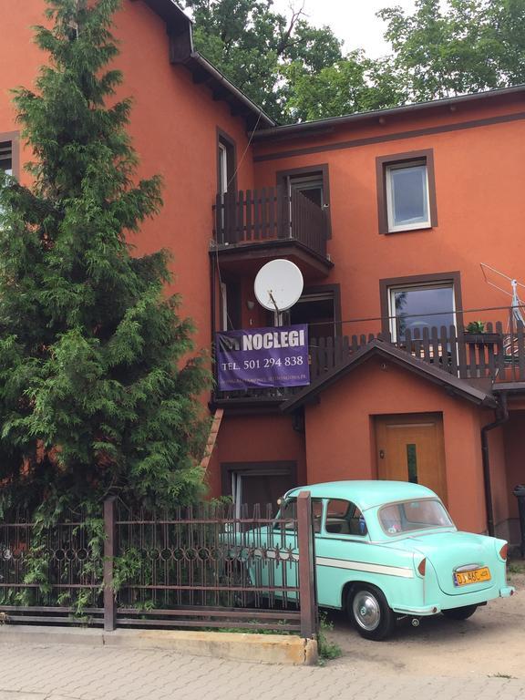 Apartament Tipton Apartment Jelenia Gora Bagian luar foto